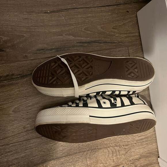 Converse All Star Shoes Sneakers UNISEX Zebra Print Lace Up MENS 7.5 WOMENS 9.5 - Picture 5 of 6